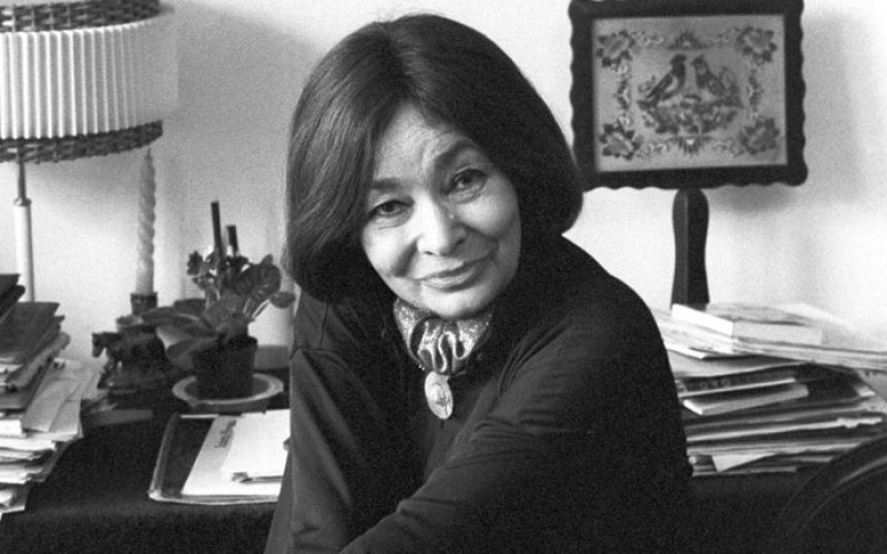  ماجدا سابو: كتابة أقدار النساء في معمعة التاريخ الهنغاريّ