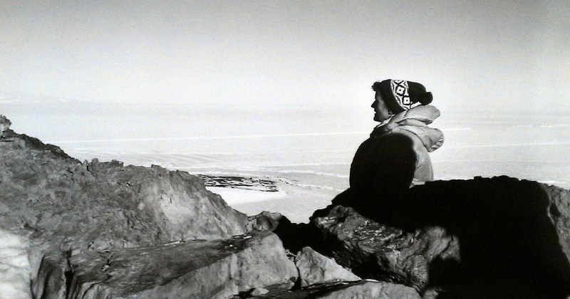  تمثيلٌ للحياة: كيف تكتب روايات عن أناس حقيقيين؟