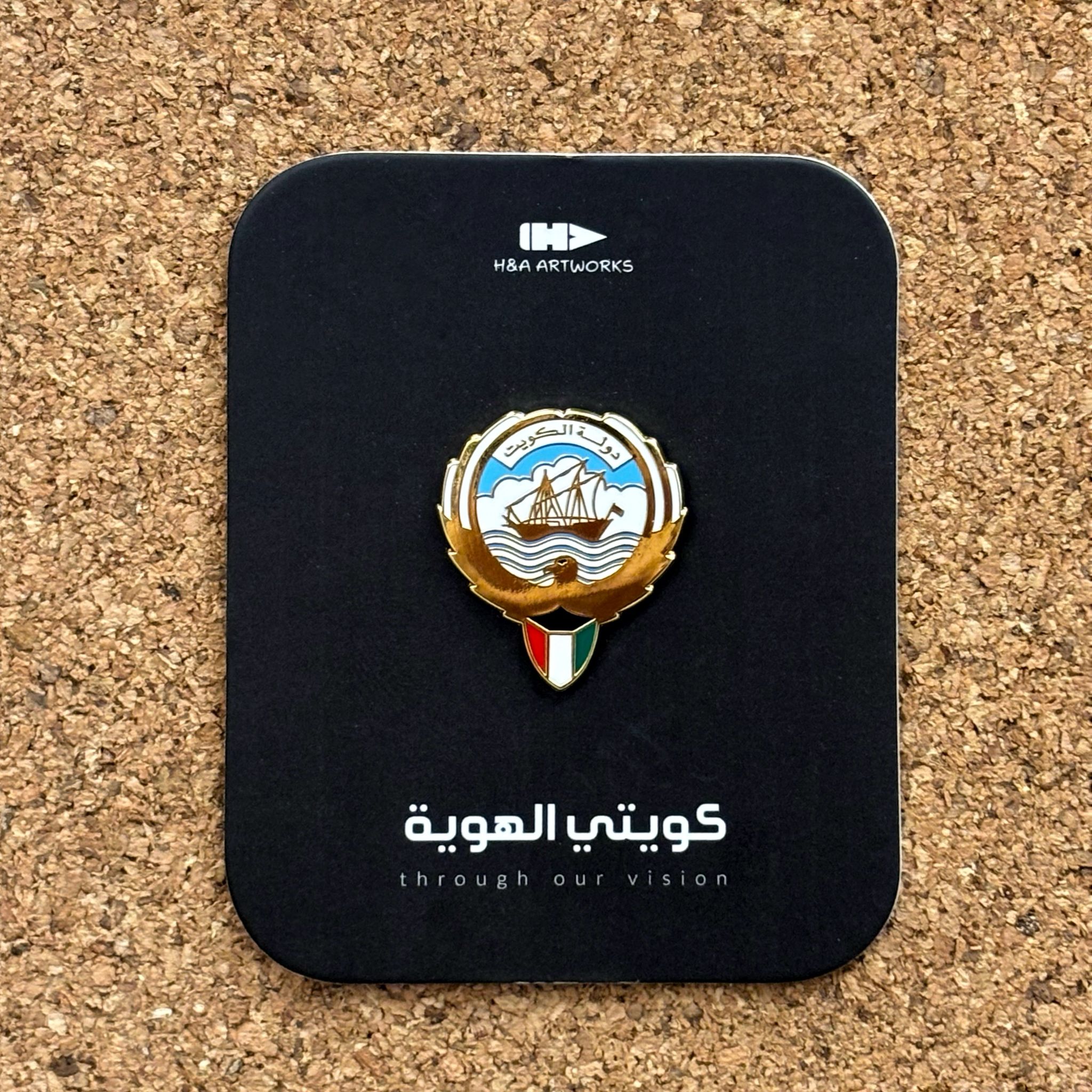 ستيكر معدني بتصميم شعار دولة الكويت